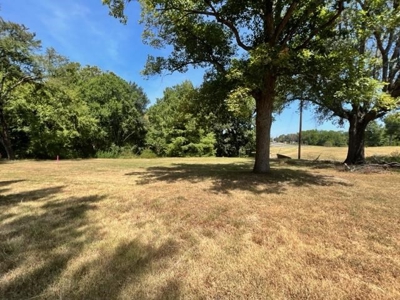 Commercial Lot For Sale in Longview Texas - image 7