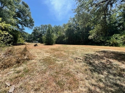 Commercial Lot For Sale in Longview Texas - image 1