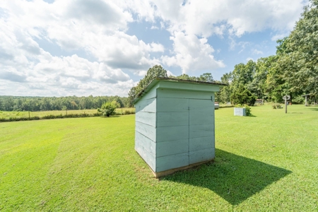 Country Home and 32 +/- Acres in Oregon County, Missouri - image 12