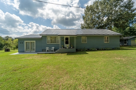 Country Home and 32 +/- Acres in Oregon County, Missouri - image 2