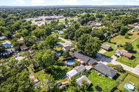 Home For Sale in Pryor, Oklahoma - image 42