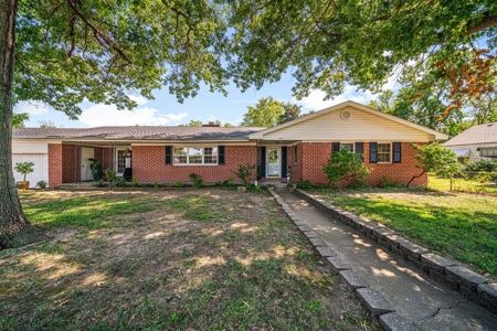 Home For Sale in Pryor, Oklahoma - image 1