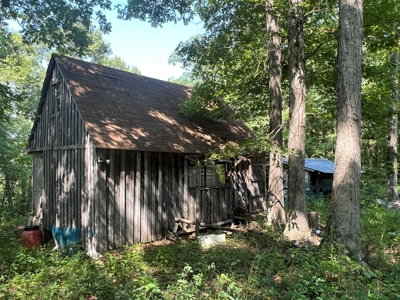 Secluded Cabin Retreat on 5 Acres in Searcy County, Arkansas - image 1