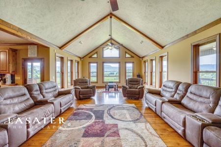 Executive Home Gaither Mountain Views For Sale in Harrison - image 16