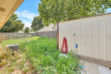 Home For Sale In Elk City, Oklahoma - image 46
