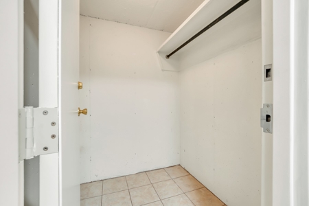 Home For Sale In Elk City, Oklahoma - image 32