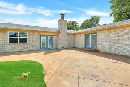Home For Sale In Elk City, Oklahoma - image 42