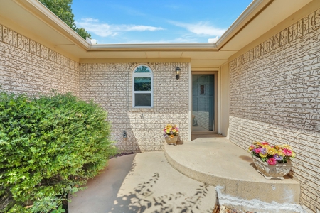 Home For Sale In Elk City, Oklahoma - image 6