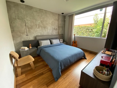 Home with smart features and jacuzzi - image 29