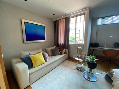 Home with smart features and jacuzzi - image 30