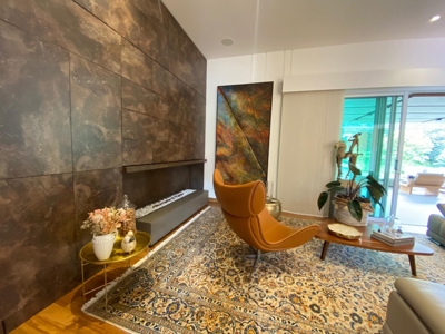 Home with smart features and jacuzzi - image 22