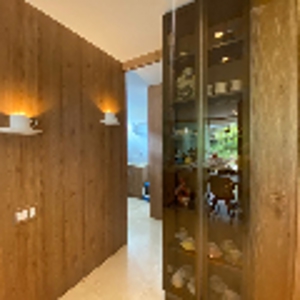 Home with smart features and jacuzzi - image 43