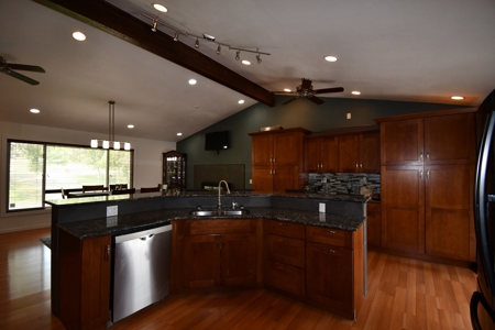 4 Bedroom 3 Baths 1.97 Acres of Privacy - image 16