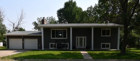 4 Bedroom 3 Baths 1.97 Acres of Privacy - image 3