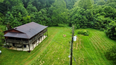 Home on 18.98 acres in Vanceburg Kentucky - image 7