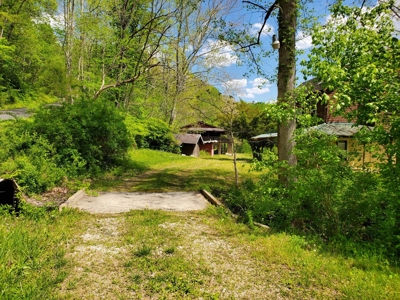 Home on 18.98 acres in Vanceburg Kentucky - image 12