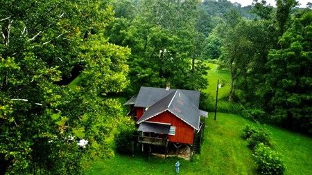 Home on 18.98 acres in Vanceburg Kentucky - image 3