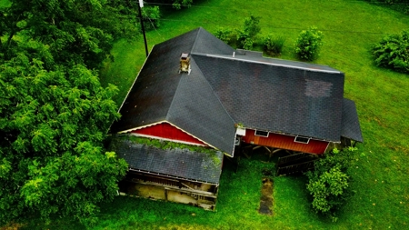 Home on 18.98 acres in Vanceburg Kentucky - image 4