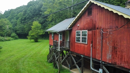 Home on 18.98 acres in Vanceburg Kentucky - image 22