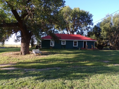 Rural Oasis with Acreage Home and Barns in Dacoma, OK - image 1