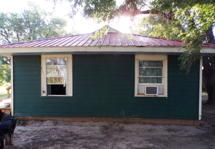Rural Oasis with Acreage Home and Barns in Dacoma, OK - image 4
