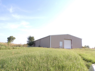 Rural Oasis with Acreage Home and Barns in Dacoma, OK - image 11