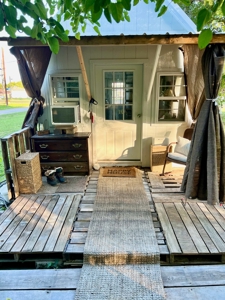 Cozy Retreat in Caldwell County, MO, Tiny Home with Loft - image 3