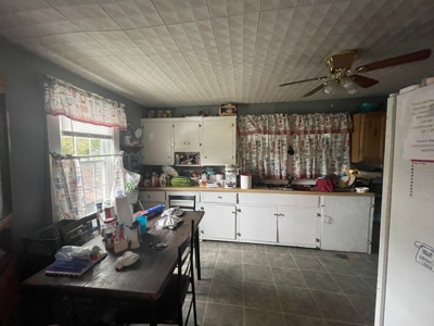 Home in Burkesville, Kentucky - image 6