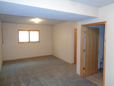 Home For Sale Council Bluff - image 23