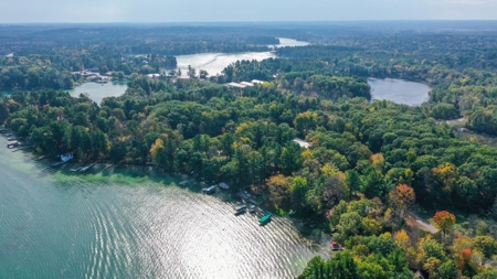 Chain O' Lakes Home For Sale in Waupaca WI - image 4