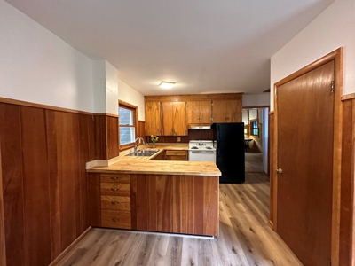 Chain O' Lakes Home For Sale in Waupaca WI - image 44