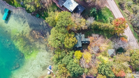 Chain O' Lakes Home For Sale in Waupaca WI - image 5