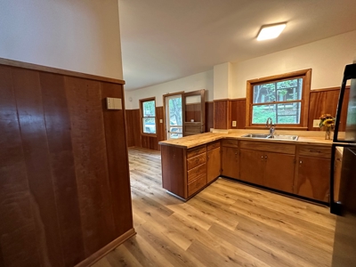 Chain O' Lakes Home For Sale in Waupaca WI - image 43