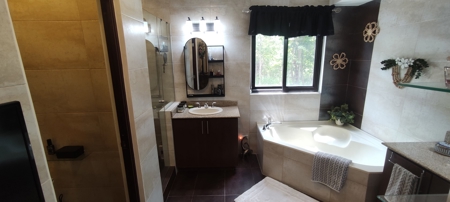 4 Bedroom Apartment in PH Las Olas 2 *SOLD* - image 5