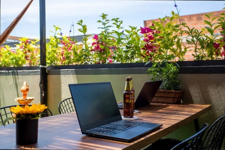 Modern Comforts in Laureles: Your Stylish Urban Escape - image 6