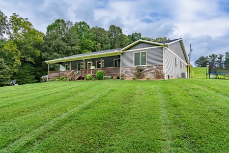 Country Home in Pall Mall, Tennessee - image 3