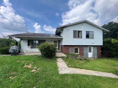 🌳 Fixer Upper - Enjoy Peaceful Country Life on 5 Acres 🌳 - image 13