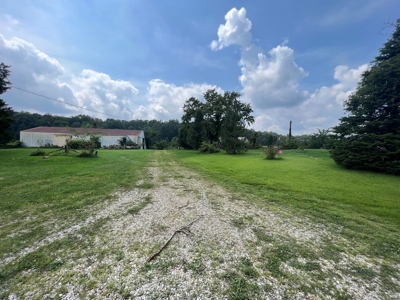 🌳 Fixer Upper - Enjoy Peaceful Country Life on 5 Acres 🌳 - image 9