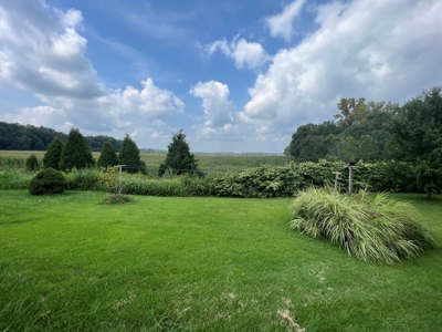 🌳 Fixer Upper - Enjoy Peaceful Country Life on 5 Acres 🌳 - image 5