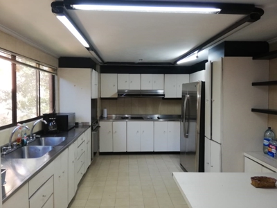 Apartment with Extensive Renovation Potential - image 11