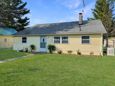 Country Home 1.67 acres with Pond for Sale Atlanta MI - image 42