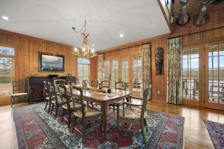 668 Acre Turnkey Hunting Property Sleeps 22 in West AL - image 5