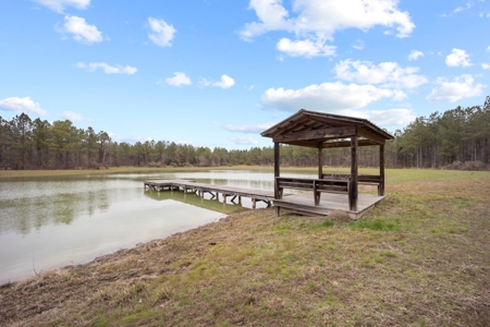 668 Acre Turnkey Hunting Property Sleeps 22 in West AL - image 28