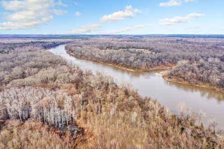 668 Acre Turnkey Hunting Property Sleeps 22 in West AL - image 40