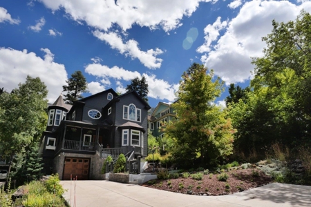 Luxury Mountain Home For Sale In Ouray, Colorado - image 3