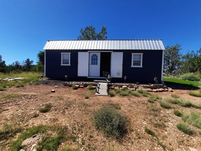 Secluded 3.9 Acre Off Grid Property In Northern Az - image 1