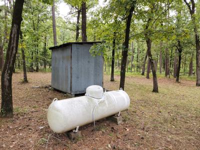 Cedar Lake Cabin & 5th Wheel RV – Ouachita National Forest - image 16