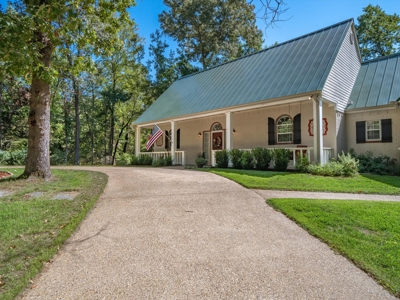 3/3/4 Lakefront Home Holly Lake Ranch East Texas Wood County - image 5