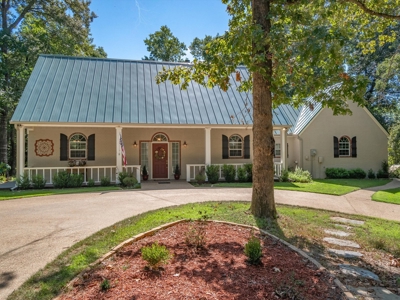 3/3/4 Lakefront Home Holly Lake Ranch East Texas Wood County - image 1