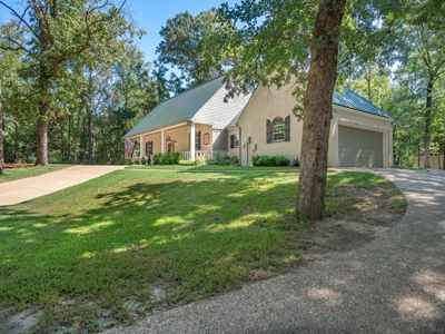 3/3/4 Lakefront Home Holly Lake Ranch East Texas Wood County - image 4